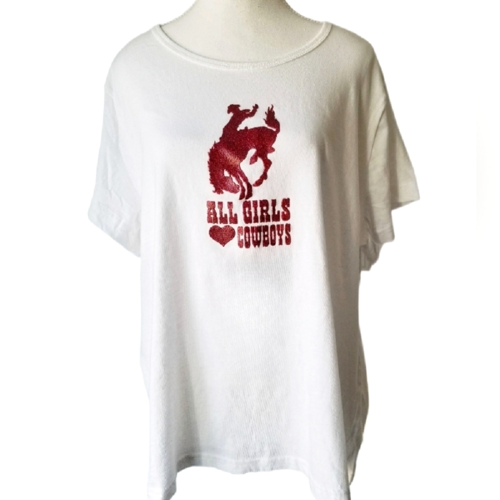 NWT Women's Plus Graphic ❤ Shimmery Cowboy Western Casual T-Shirt 2XL (18W-20W)